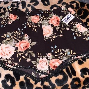 BNWT black floral shorts